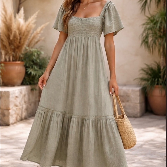 Easel Los Angeles Dresses & Skirts - Easel Smocked Tiered Gauze Maxi Dress Green Size M Boho Cottagecore Milkmaid